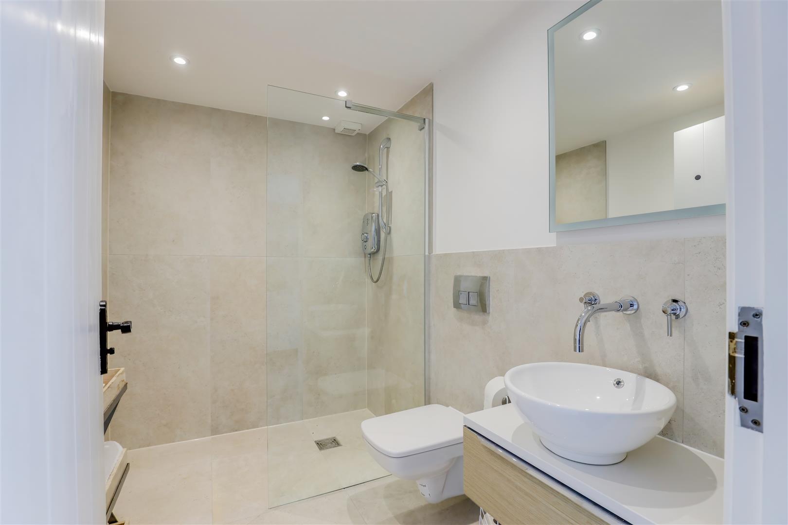 Warren Farm, Pendoylan, Nr Cowbridge, Vale of Glamorgan, CF71 7UJ